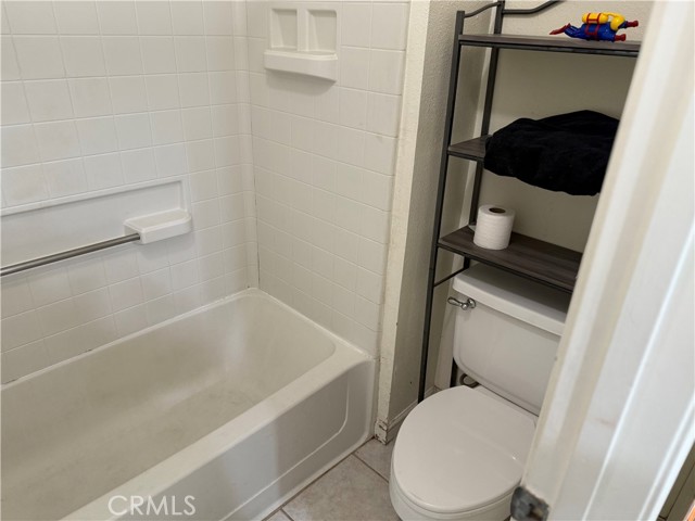 12997 San Lucas Drive, Victorville CA: https://media.crmls.org/medias/302796b7-3157-4e80-a0aa-da0f2a8ae478.jpg