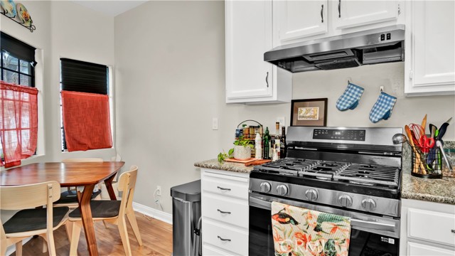 Detail Gallery Image 14 of 40 For 4790 Gondola, Oak Park,  CA 91377 - 2 Beds | 2/1 Baths