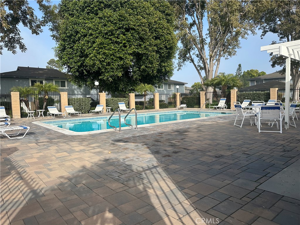 MLS #OC25275166 image #12