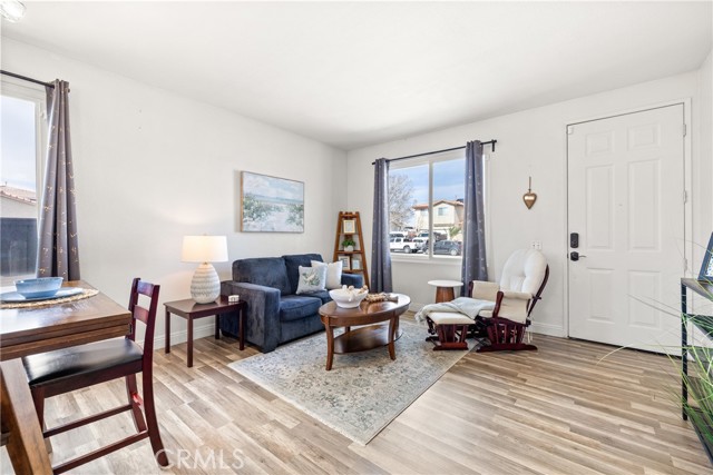 Detail Gallery Image 4 of 50 For 11537 11537 Winter Place, Adelanto,  CA 92301 - 4 Beds | 2 Baths