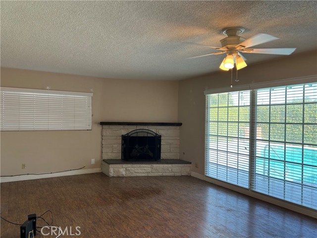 Detail Gallery Image 14 of 35 For 3681 Chateau Ct, Riverside,  CA 92505 - 3 Beds | 2 Baths