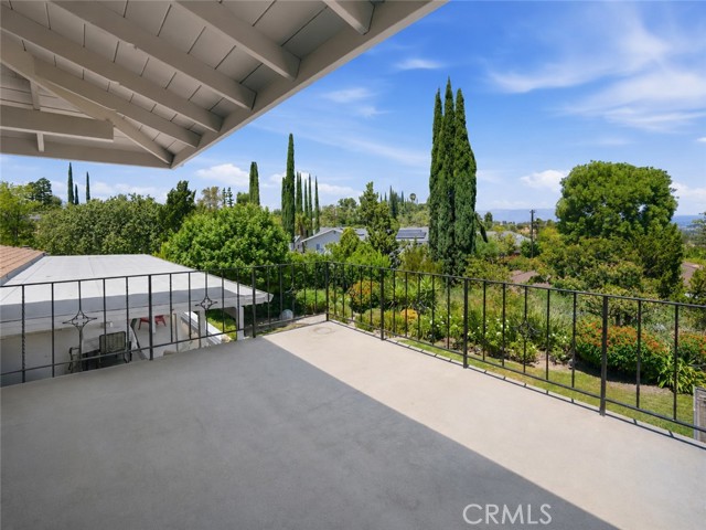 5 Bed Home for Sale in Calabasas, California
