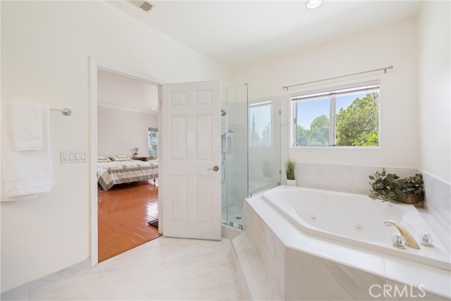 5939 N Vista Street, San Gabriel CA: https://media.crmls.org/medias/302a539d-3ec6-4788-86b8-2c2d238a5fc3.jpg