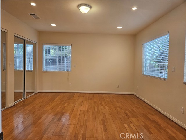 Detail Gallery Image 10 of 27 For 18310 Karen Dr, Tarzana,  CA 91356 - 4 Beds | 5 Baths