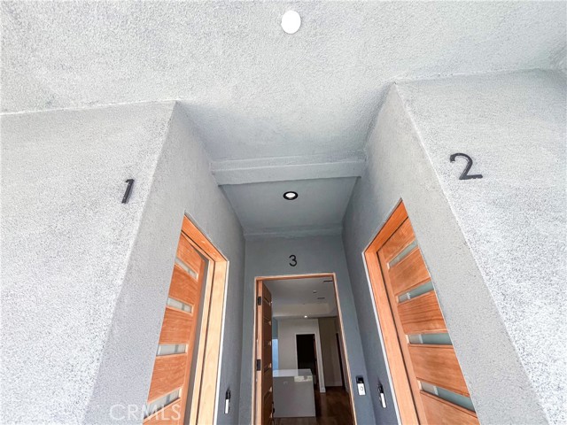 Detail Gallery Image 36 of 39 For 1816 2 S Hauser Bld, Los Angeles,  CA 90019 - 3 Beds | 3/1 Baths