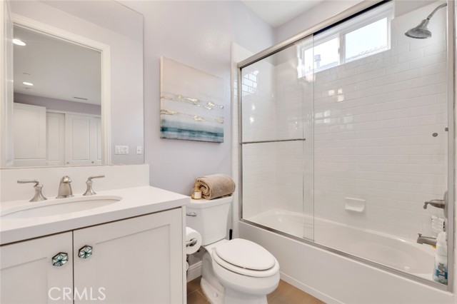 11929 Ricasoli Way, Porter Ranch CA: https://media.crmls.org/medias/302c46b8-605b-4b16-a8fd-ad2ce0035011.jpg