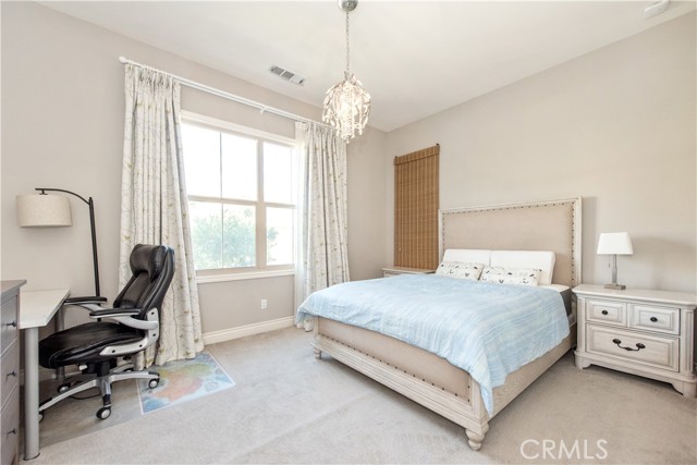 58 Dublin, Irvine CA: https://media.crmls.org/medias/302c4c43-cbd0-49ac-b469-790c4aa2fc79.jpg