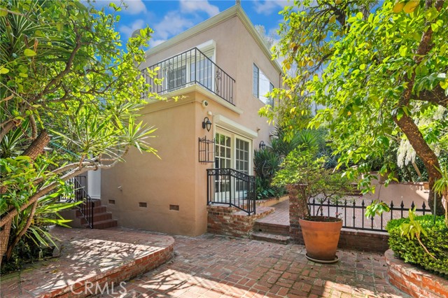 Detail Gallery Image 39 of 45 For 3250 Velma Dr, Los Angeles,  CA 90068 - 3 Beds | 2 Baths