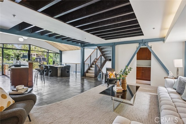 686 Diamond Street, Laguna Beach CA: https://media.crmls.org/medias/302ce69c-2718-4978-b3eb-0361ef12ad2a.jpg