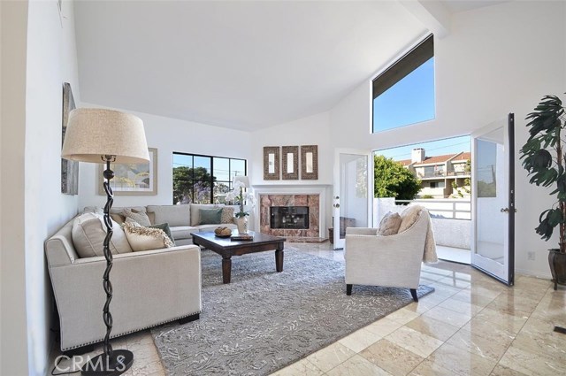 109 Guadalupe Avenue, Redondo Beach, California 90277, 4 Bedrooms Bedrooms, ,2 BathroomsBathrooms,Residential,Sold,Guadalupe,PV17120512