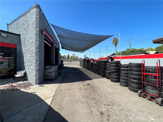 1129 S Lemon Street, Anaheim, California 92805, ,Commercial Sale,For Sale,1129 S Lemon Street,CRPW23180709