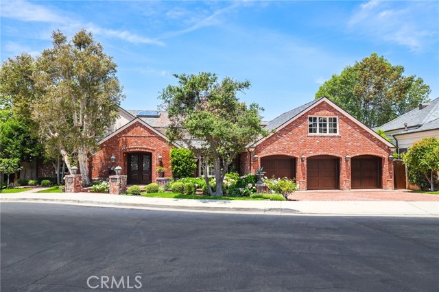 20 Cherry Hills Lane, Newport Beach CA: https://media.crmls.org/medias/302f6410-65c4-4ff4-a9a4-c4a56c729162.jpg