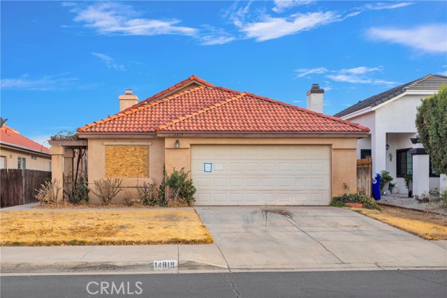 Detail Gallery Image 2 of 38 For 14819 Rosemary Dr, Victorville,  CA 92394 - 3 Beds | 2 Baths