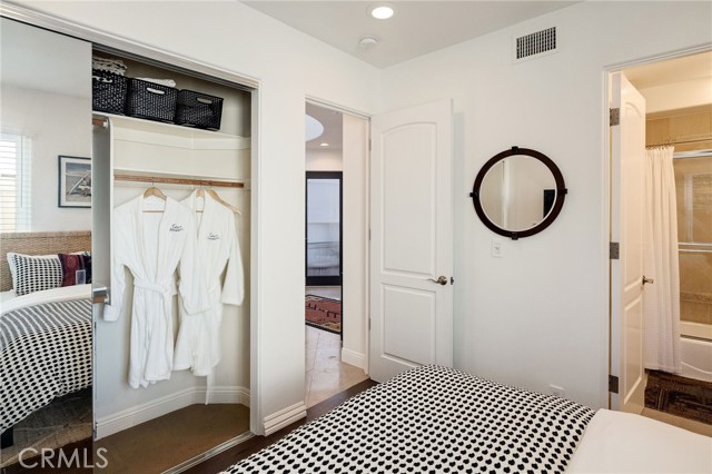 Detail Gallery Image 50 of 66 For 229 23rd, Manhattan Beach,  CA 90266 - 3 Beds | 4 Baths