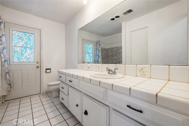 1920 E Orangeburg Avenue, Modesto CA: https://media.crmls.org/medias/3030f299-4568-4da9-93c6-cc9d31fa399e.jpg