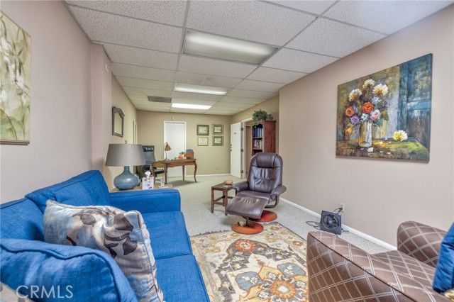 Image 19 of 52 For 16336 Whittier