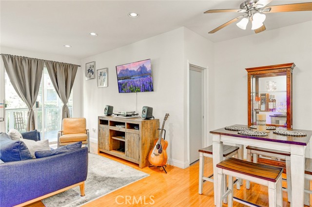 Detail Gallery Image 6 of 33 For 10401 Garden Grove #53,  Garden Grove,  CA 92843 - 2 Beds | 2 Baths