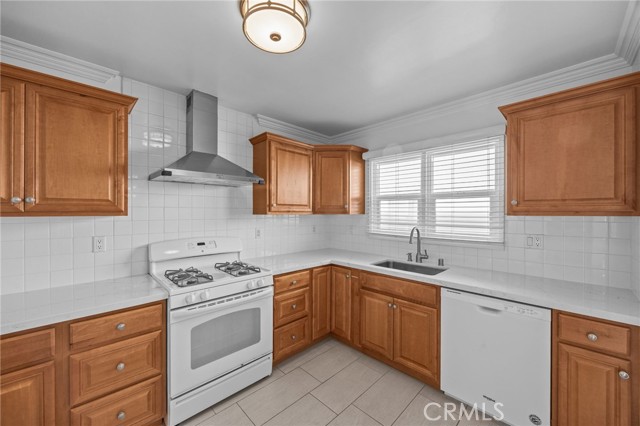 Detail Gallery Image 4 of 13 For 43 Ximeno Ave #6,  Long Beach,  CA 90803 - 2 Beds | 1 Baths