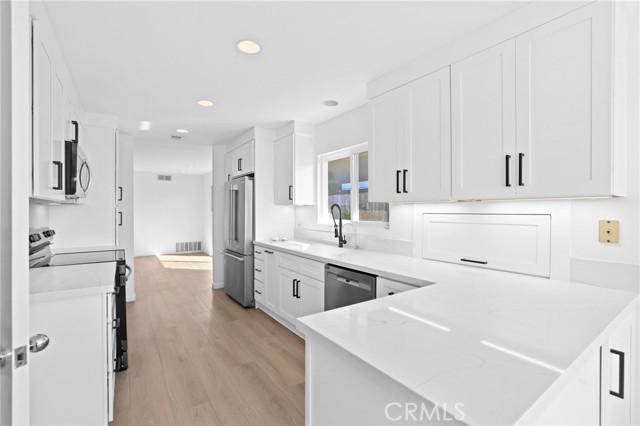 Detail Gallery Image 15 of 48 For 2501 Blue Water, Corona Del Mar,  CA 92625 - 4 Beds | 2/1 Baths