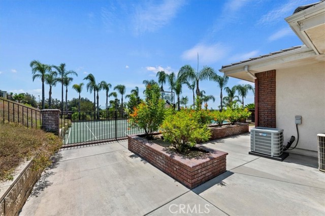 Detail Gallery Image 56 of 75 For 6975 Wyndham Hill Dr, Riverside,  CA 92506 - 4 Beds | 4/1 Baths