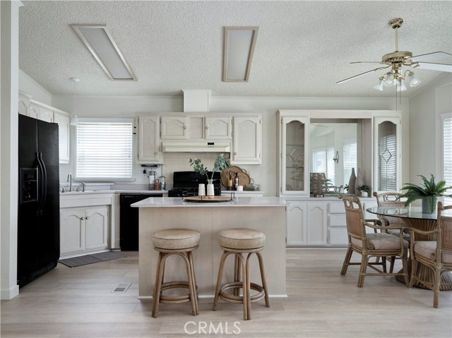 Detail Gallery Image 5 of 21 For 512 Pinon Dr #30,  Morro Bay,  CA 93442 - 2 Beds | 2 Baths