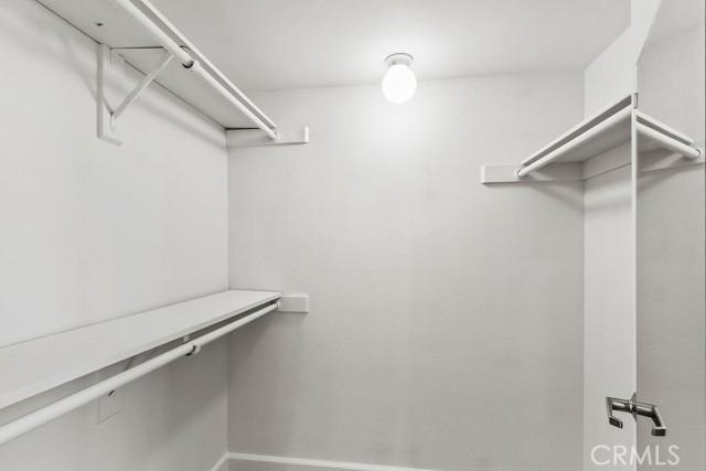 Detail Gallery Image 11 of 13 For 25761 Le Parc, Lake Forest,  CA 92630 - 2 Beds | 1/1 Baths