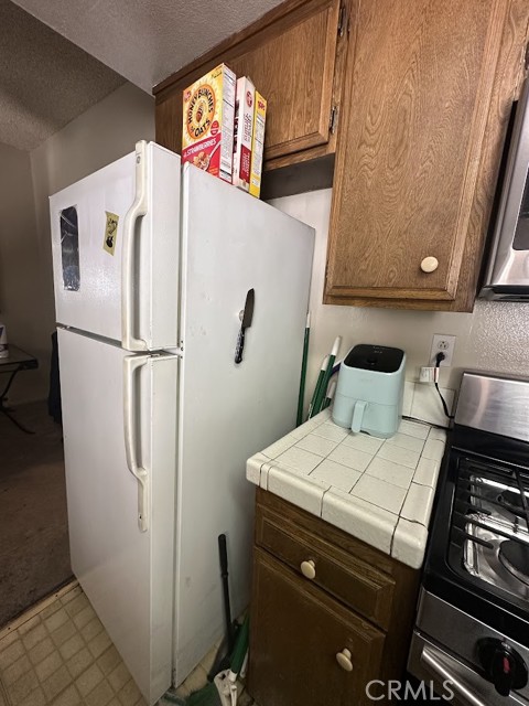 Detail Gallery Image 9 of 13 For 15051 Sherman, Van Nuys,  CA 91405 - 2 Beds | 2 Baths