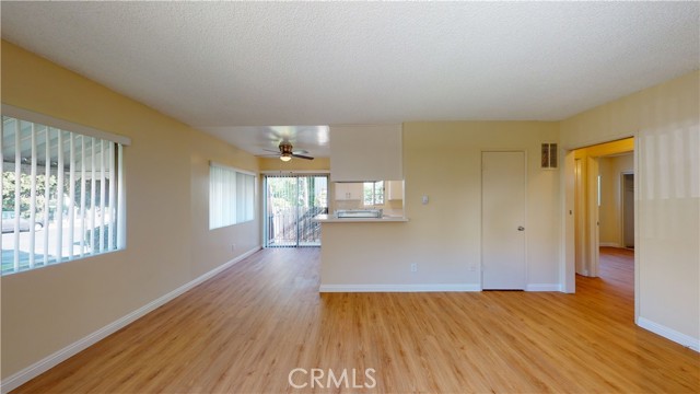 5081 Glen Iris Avenue, Los Angeles CA: https://media.crmls.org/medias/303724ea-27d6-4933-a3cf-211e721c77e5.jpg