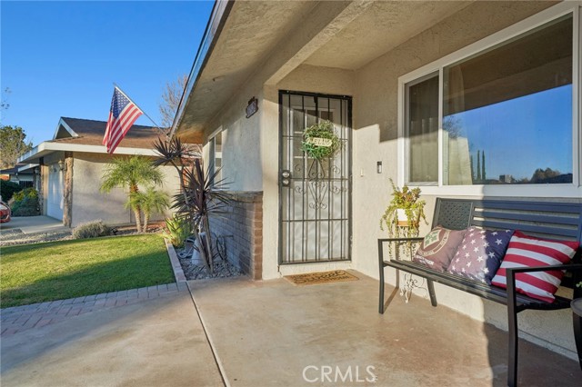 Detail Gallery Image 2 of 22 For 26408 Naomi Dr, Hemet,  CA 92544 - 4 Beds | 2 Baths