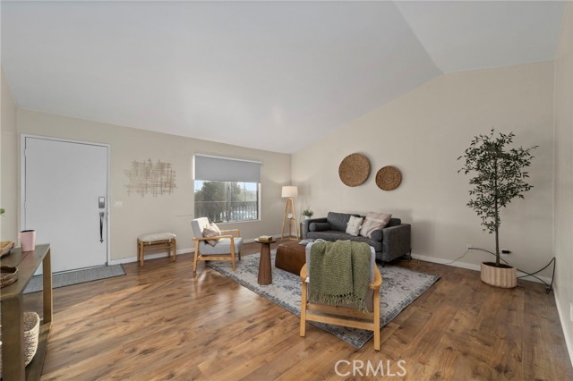 Detail Gallery Image 4 of 21 For 824 N Pasadena Ave #31,  Azusa,  CA 91702 - 2 Beds | 1 Baths