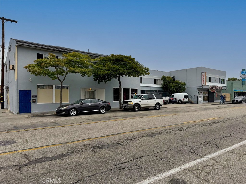 SingleFamilyResidence at 153 W Arbor Vitae