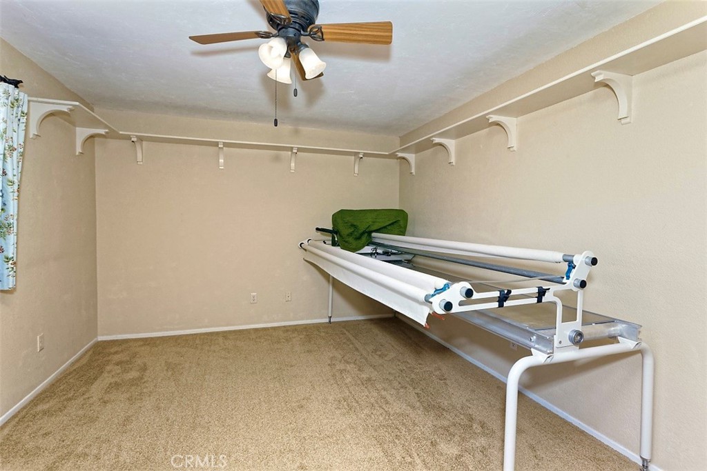 https://media.crmls.org/medias/3038e08c-d81e-4968-bb1c-3de267260b4c.jpg?preset=X-Large
