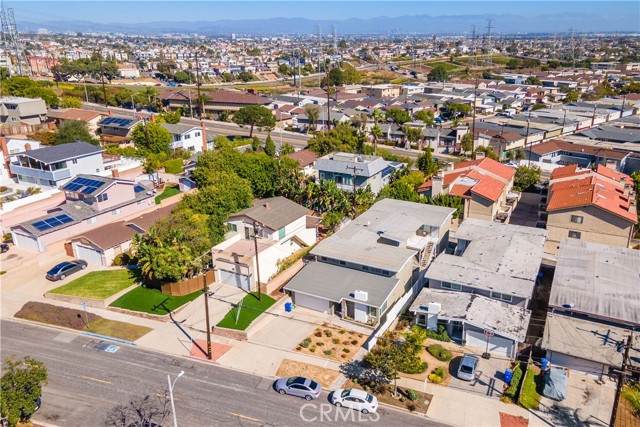 704 Paulina Avenue, Redondo Beach, California 90277, ,Residential Income,Sold,Paulina,SB21239757