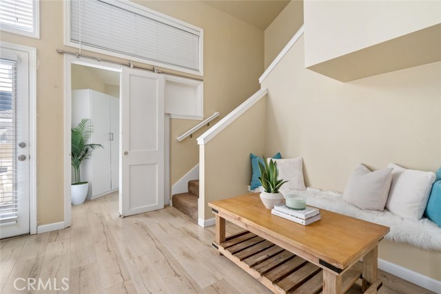 1185 E Foothill Boulevard, San Luis Obispo CA: https://media.crmls.org/medias/30399086-05c6-4ba1-941f-d633e2f5f8c3.jpg