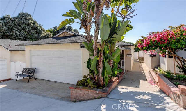 554 8th Street, Hermosa Beach, California 90254, ,Residential Income,Sold,8th,SB23194864