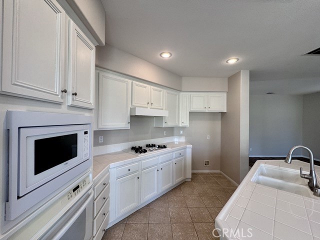 Detail Gallery Image 14 of 50 For 30906 Crystalaire Dr, Temecula,  CA 92591 - 4 Beds | 2/1 Baths
