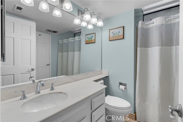 Detail Gallery Image 12 of 19 For 2298 Rose #403,  Signal Hill,  CA 90755 - 2 Beds | 2 Baths