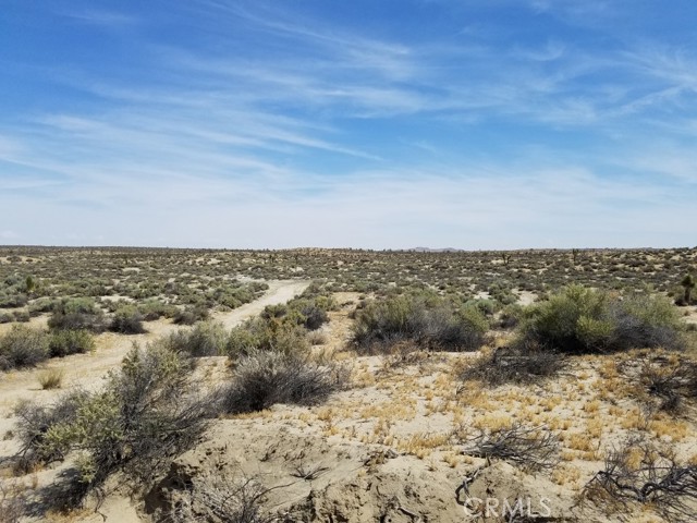 Detail Gallery Image 1 of 2 For 0 East End Rd, Lucerne Valley,  CA 92356 - – Beds | – Baths