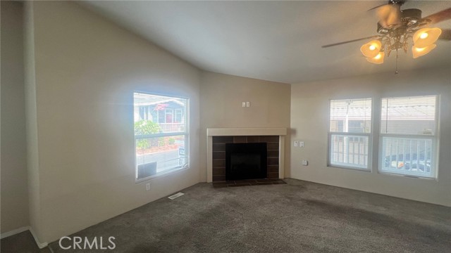 Detail Gallery Image 5 of 12 For 1456 E Philadelphia St #230,  Ontario,  CA 91761 - 3 Beds | 2 Baths