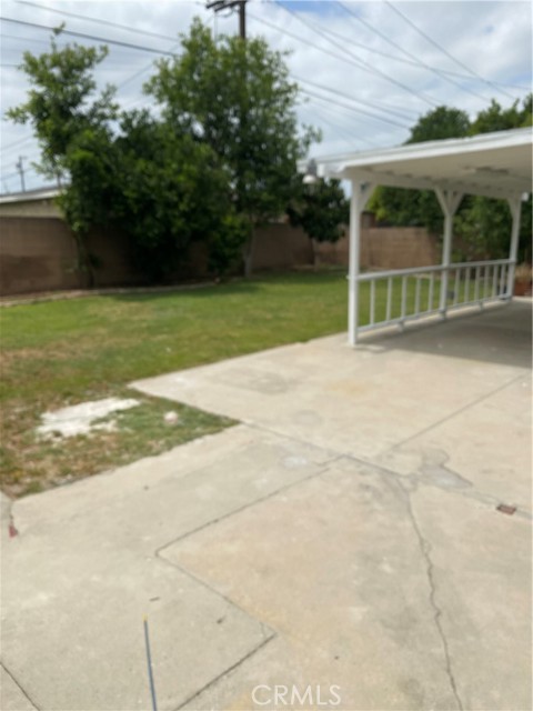 8849 Tyrone Avenue, Panorama City CA: https://media.crmls.org/medias/303c9cfd-ddbe-4ac5-99bb-69c0beacad79.jpg