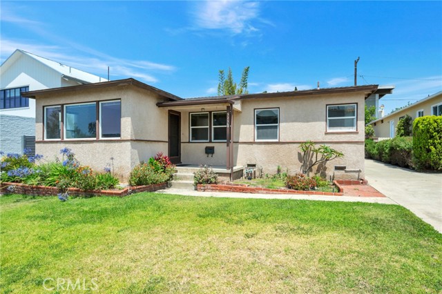 525 17th, Manhattan Beach, California 90266, 3 Bedrooms Bedrooms, 0 ,1 BathroomBathrooms,Residential,For Sale,17th,0,SB26116015 525 17th, Manhattan Beach, California 90266, 3 Bedrooms Bedrooms, 0 ,1 BathroomBathrooms,Residential,For Sale,17th,0,SB26116015