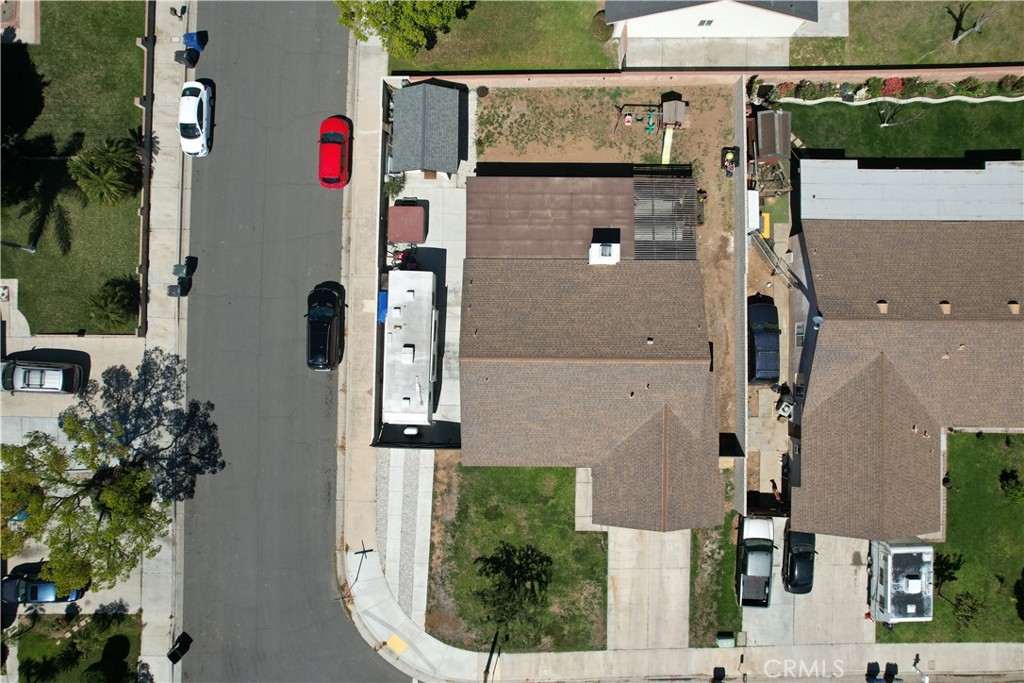 https://media.crmls.org/medias/303cf0c2-ad49-41e5-841c-f7b3923f6de5.jpg?preset=X-Large