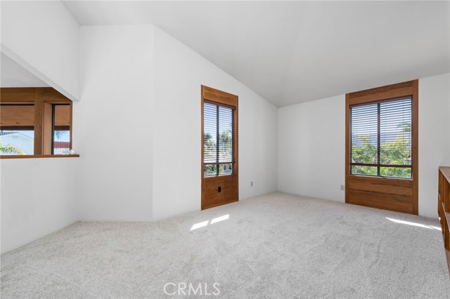 Detail Gallery Image 38 of 53 For 3902 Legend Cir, Huntington Beach,  CA 92649 - 6 Beds | 2/1 Baths