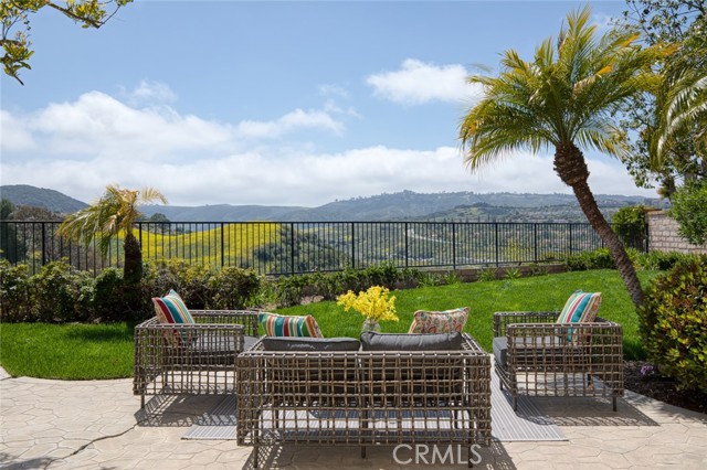 28361 Chat Drive, Laguna Niguel CA: https://media.crmls.org/medias/303d55fe-f8ae-4dc6-9bf9-3aba39c0998e.jpg