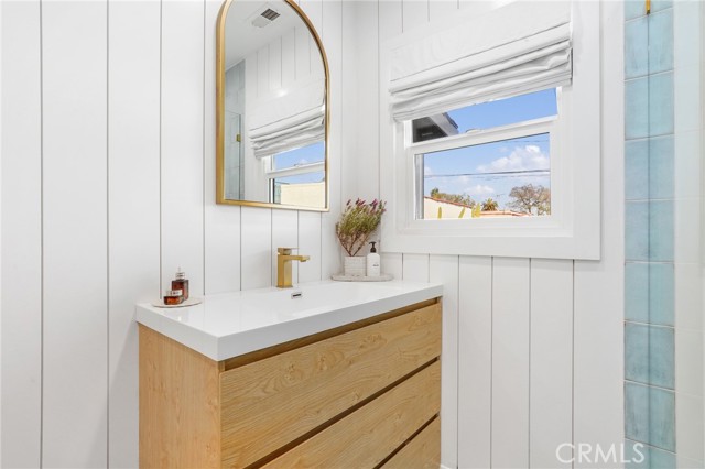 Detail Gallery Image 26 of 34 For 6042 Gundry Ave, Long Beach,  CA 90805 - 2 Beds | 1 Baths