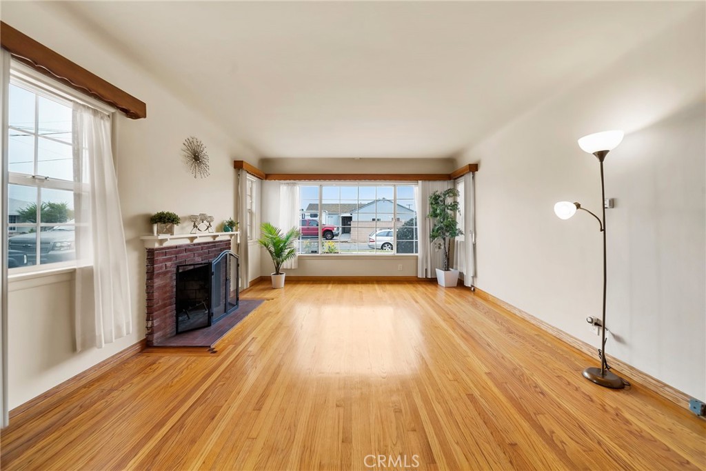 2034 W 165th Street