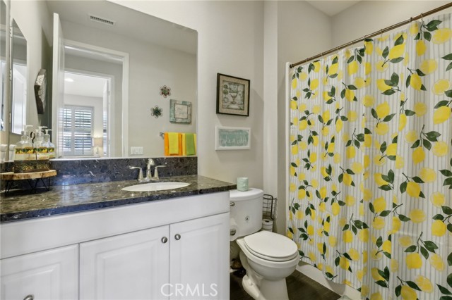 Detail Gallery Image 8 of 29 For 4323 Pacifica Way #1,  Oceanside,  CA 92056 - 2 Beds | 2 Baths