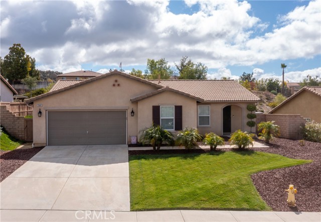 Detail Gallery Image 1 of 1 For 25883 via Sarah, Wildomar,  CA 92595 - 3 Beds | 2 Baths