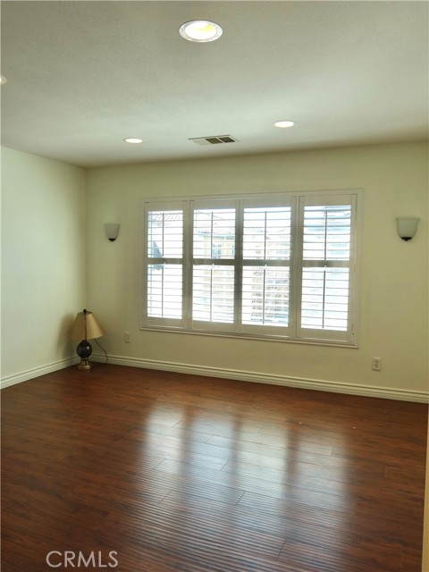 Detail Gallery Image 28 of 44 For 28382 Mirabelle, Saugus,  CA 91350 - 2 Beds | 2 Baths