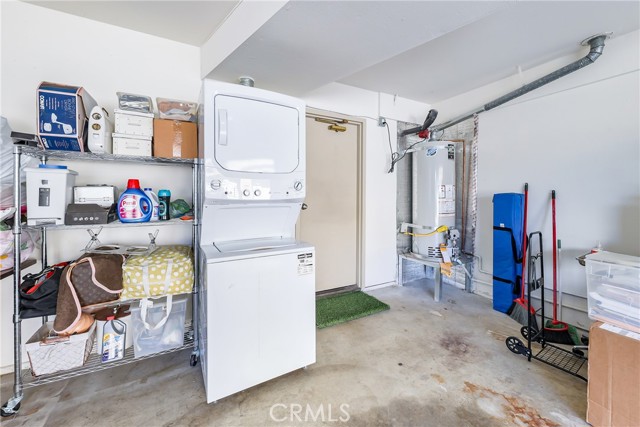 Detail Gallery Image 22 of 25 For 21501 Pioneer #3,  Lakewood,  CA 90715 - 2 Beds | 2 Baths